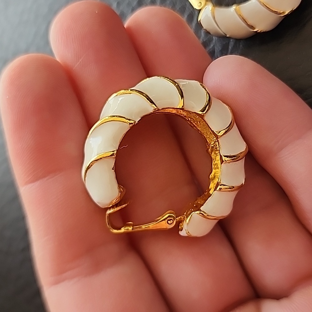 Vtg Kenneth Jay Lane Clip On Earrings - image 7